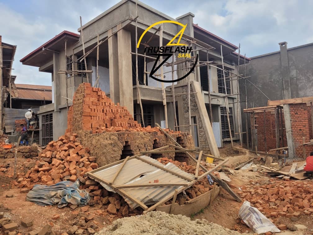 SUIVI DES CHANTIERS : Construction d’une maison d’habitation au quartier Ngule commune Mususa ville de Butembo,